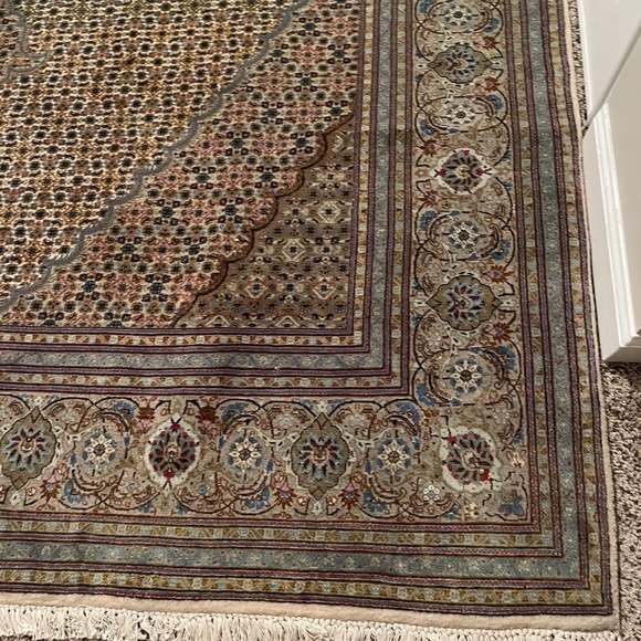 Persian Rug - Picture 7 of 11
